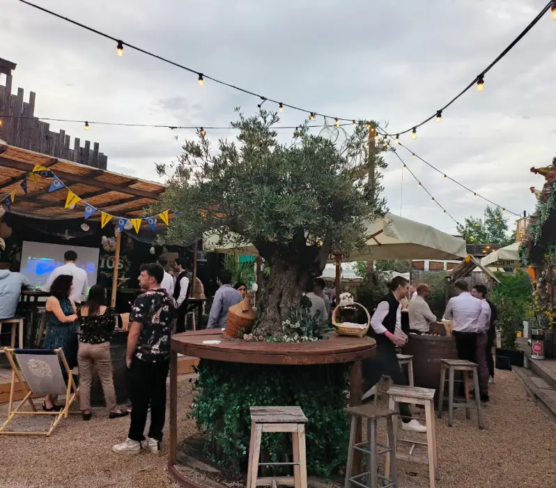 Soirée d'entreprise d'été en Suisse romande avec animation lumineuse